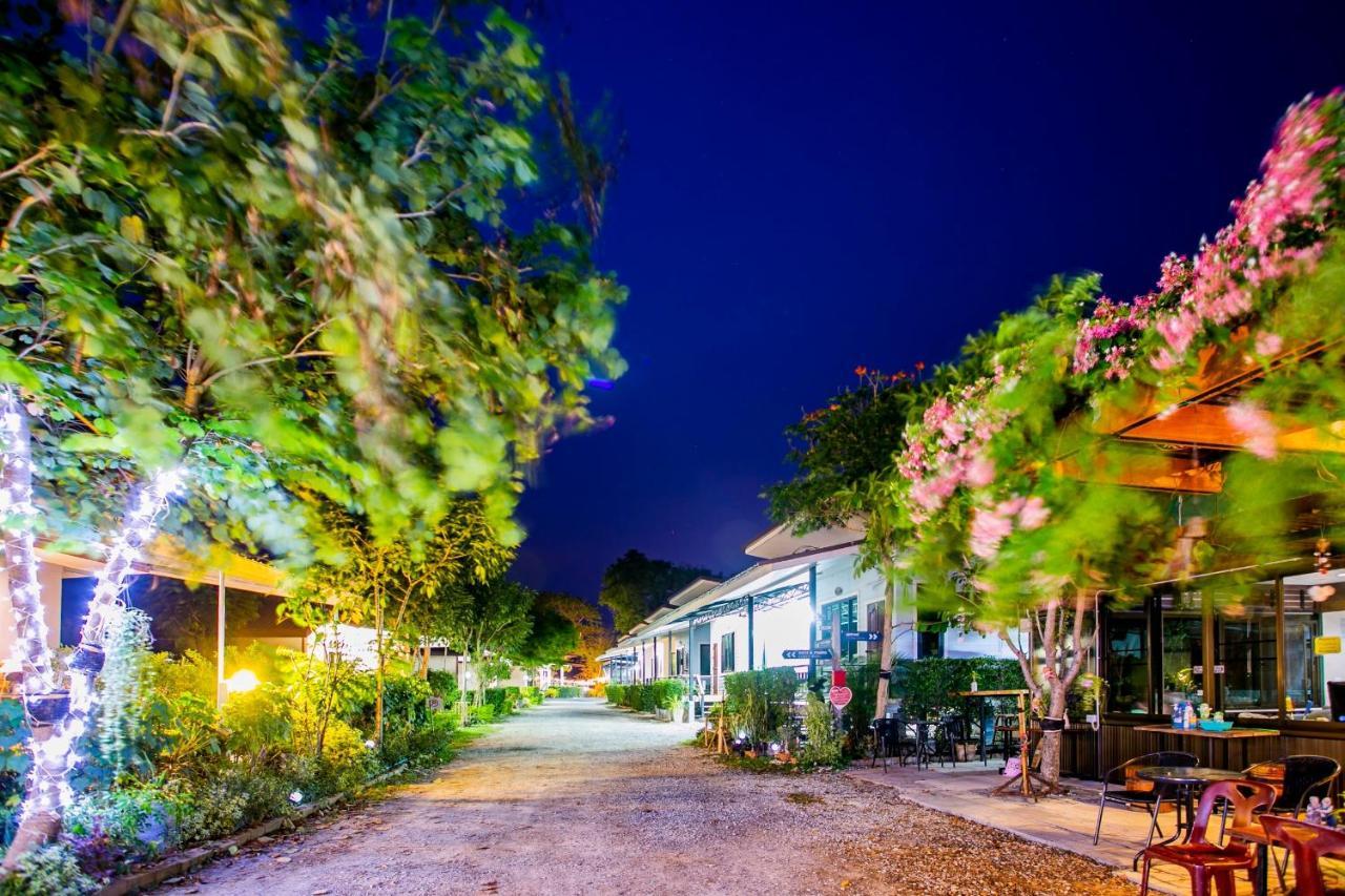 Numhom Resort Ban Nong Chum Saeng Zewnętrze zdjęcie