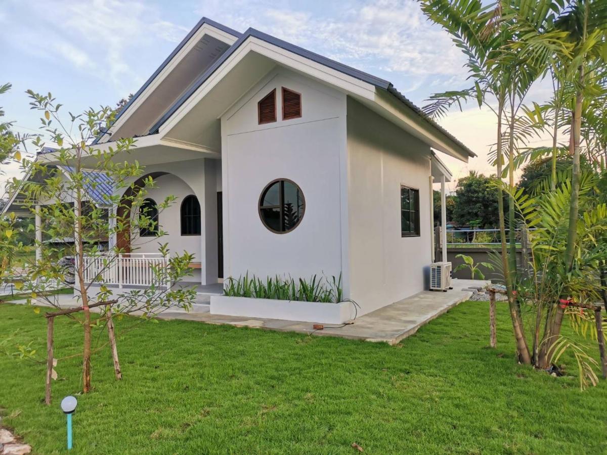 Numhom Resort Ban Nong Chum Saeng Zewnętrze zdjęcie