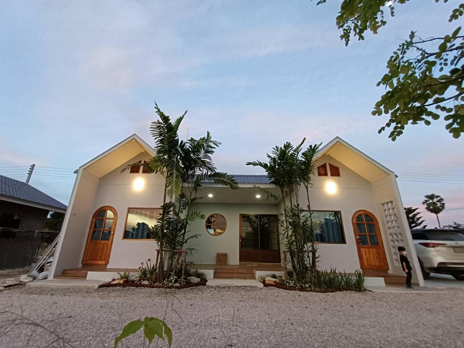 Numhom Resort Ban Nong Chum Saeng Zewnętrze zdjęcie