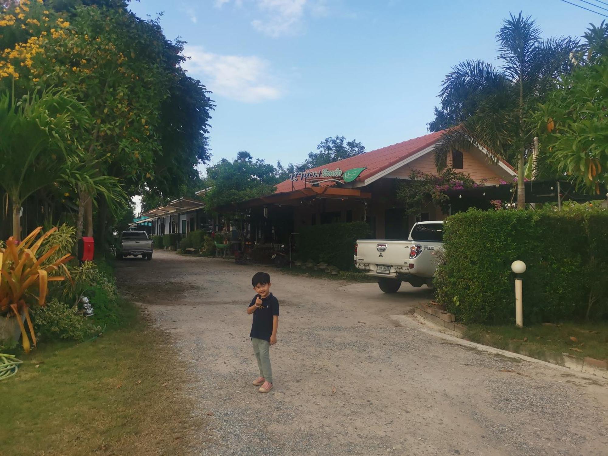 Numhom Resort Ban Nong Chum Saeng Zewnętrze zdjęcie