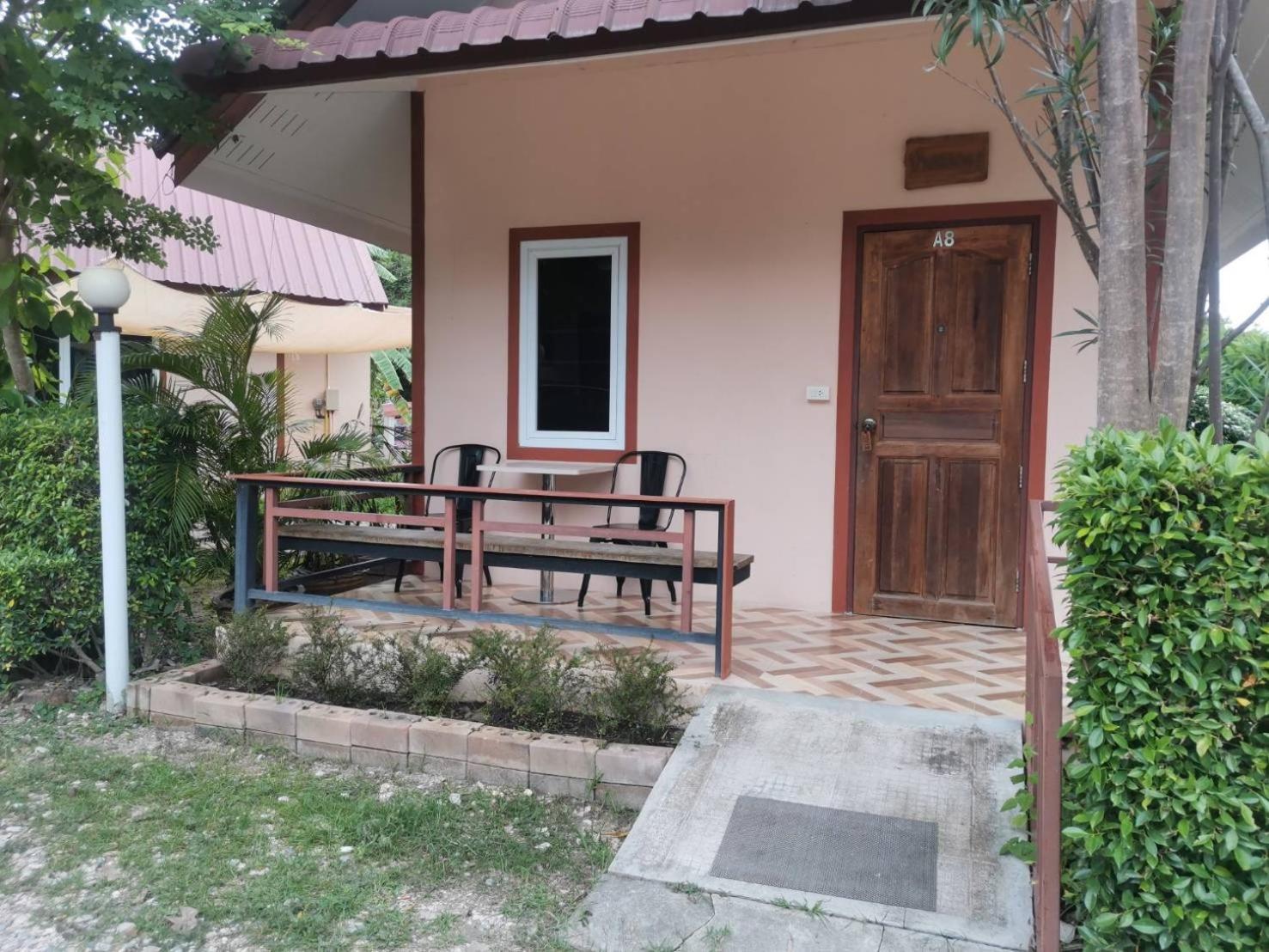 Numhom Resort Ban Nong Chum Saeng Zewnętrze zdjęcie