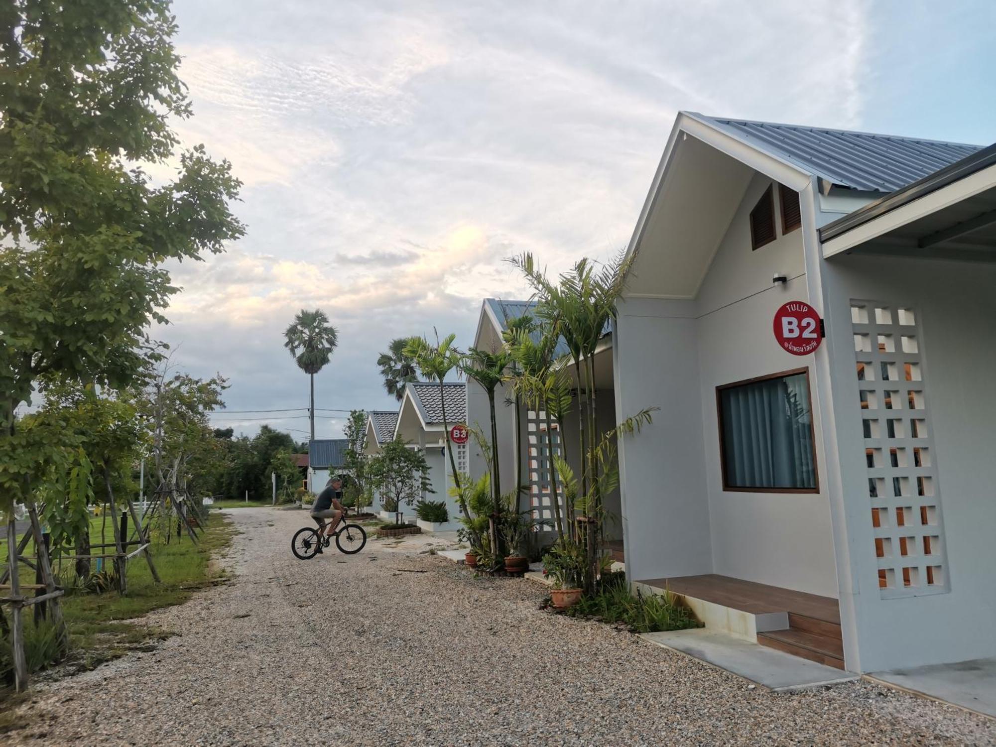 Numhom Resort Ban Nong Chum Saeng Zewnętrze zdjęcie