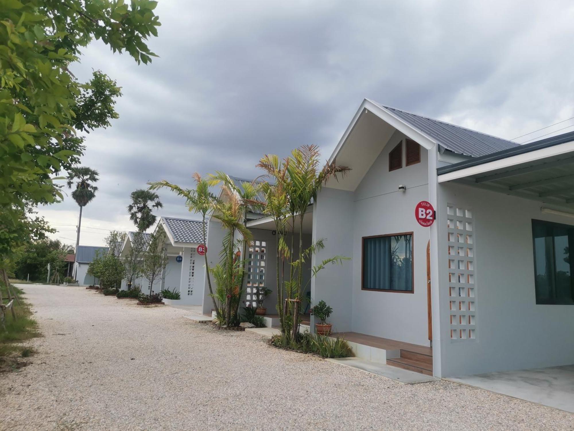 Numhom Resort Ban Nong Chum Saeng Zewnętrze zdjęcie
